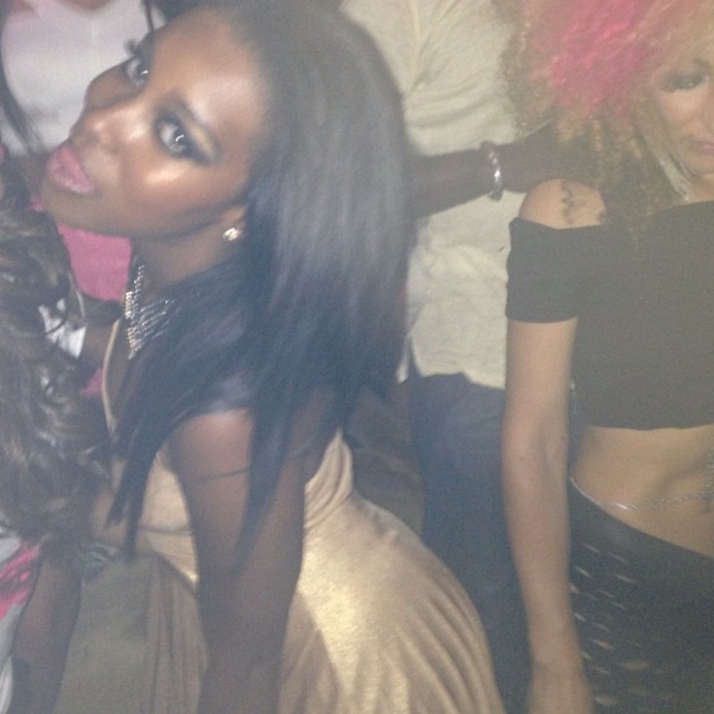 Gold mini flirty party dress. - Picture 7 of 8